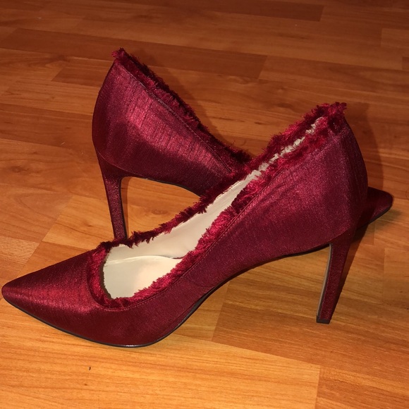 Like New - Nine West Stiletto pump - Picture 11 of 11